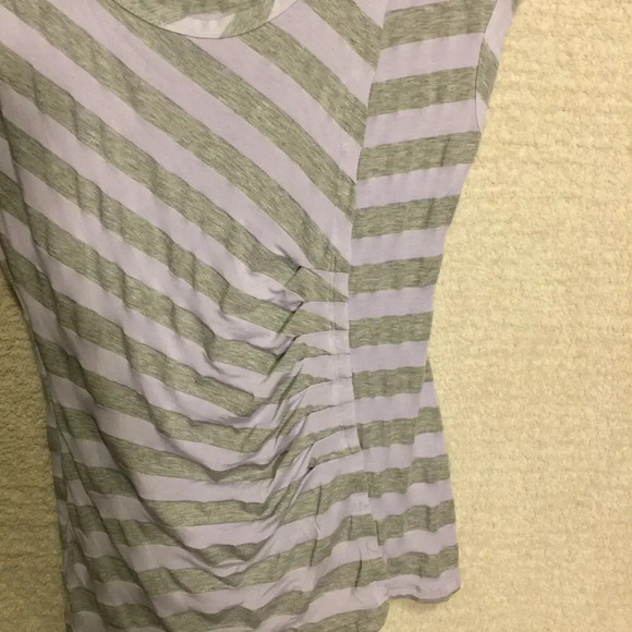 Women's Cap Sleeve Lavender and gray striped gathered top by Blushed size L - Picture 3 of 4